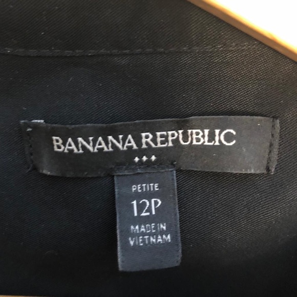 Banana Republic black dress with waist tie and unique bottom - Picture 6 of 12